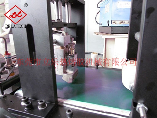 金屬片材自動上膠機